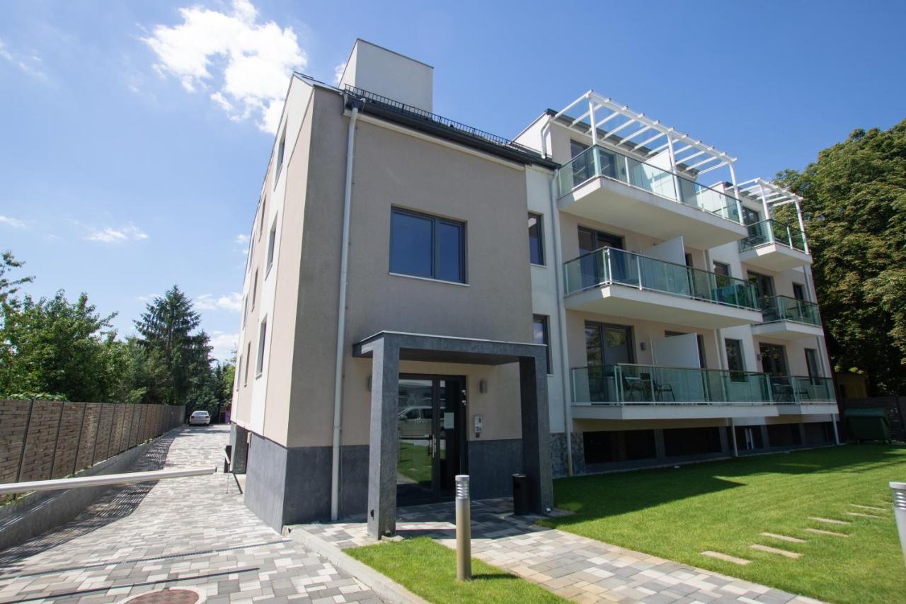 Vision Apartman Sarvar Exterior photo